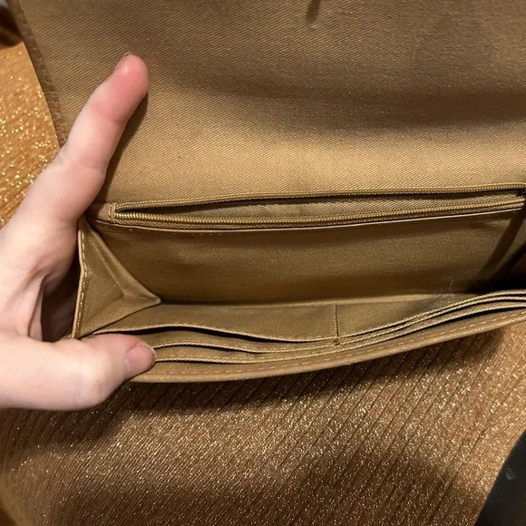 Fossil brown clutch wallet with key detailing preloved condition - Picture 6 of 10